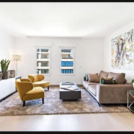 Puerto Banus Luxury Apartment Located In Harbor 马尔韦利亚 外观 照片