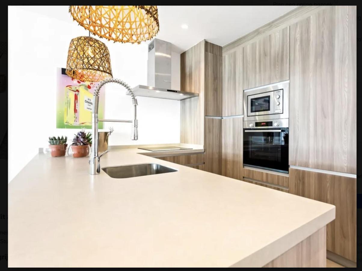 Puerto Banus Luxury Apartment Located In Harbor 马尔韦利亚 外观 照片